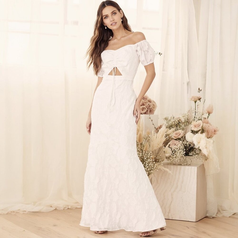 NWT Lulus True Romantic White Floral Jacquard Off-the-Shoulder Maxi Dress (SM)